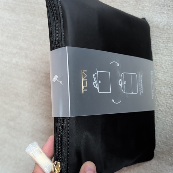 Nwt Tumi Just In Case Backpack - Picture 7 of 8